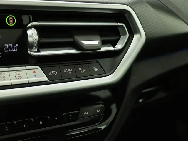 BMW X3 xDrive30e 2022 Hybride Benzine 25