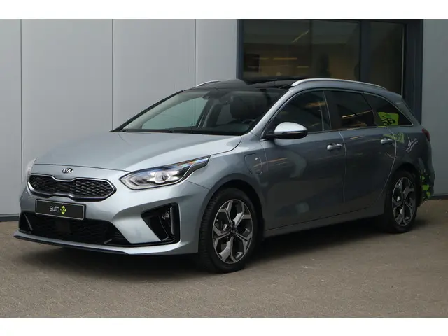 Kia cee'd 1.6 GDI PHEV DynamicLine 2020 Hybride Benzine 7