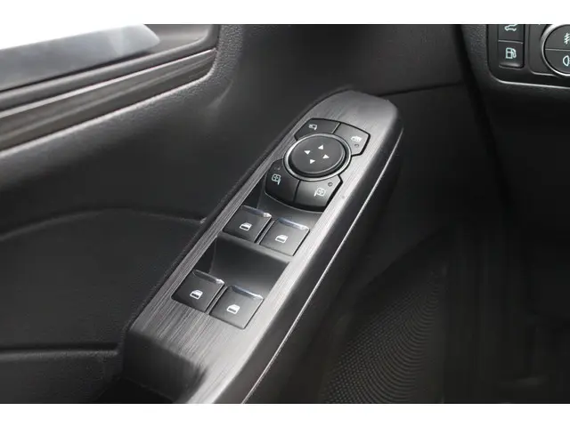 Ford Kuga 2.5 PHEV Active X 2026 Hybride Benzine 23