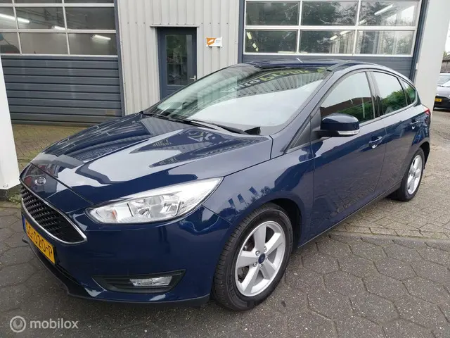 Ford Focus 1.0 Lease Edition|Navi|PDC|Cruise 2018 Benzine 12