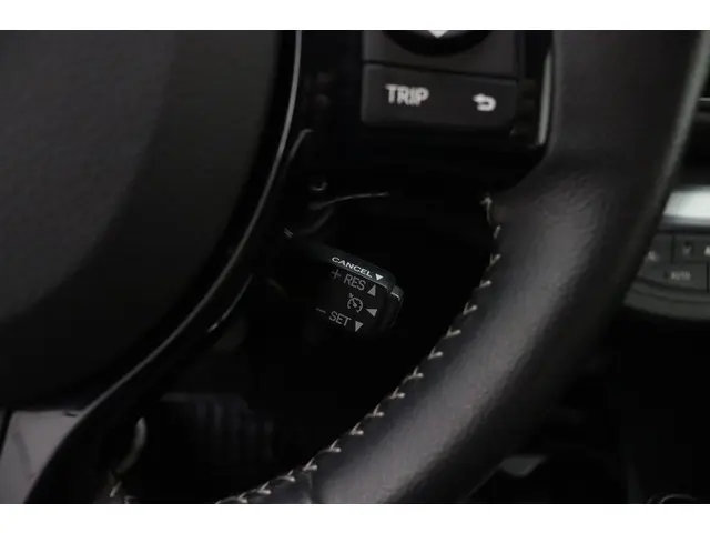 Toyota Yaris 1.5 Hybrid Aspiration 2018 Hybride Benzine 16