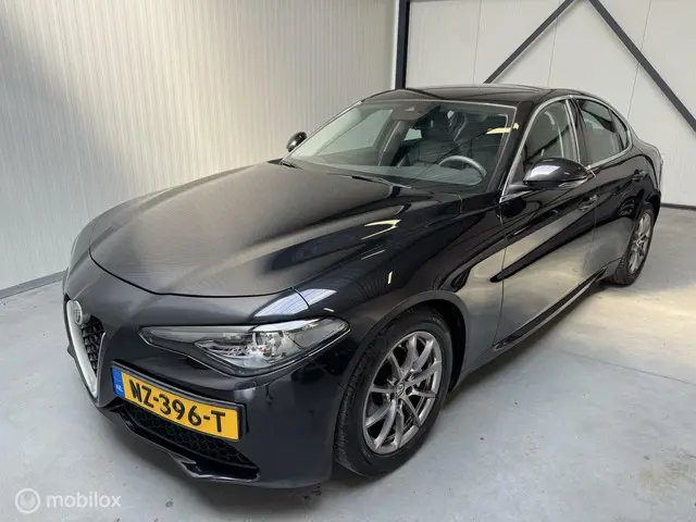 Alfa Romeo Giulia 2.2d Lage Kilometerstand 2017 Diesel