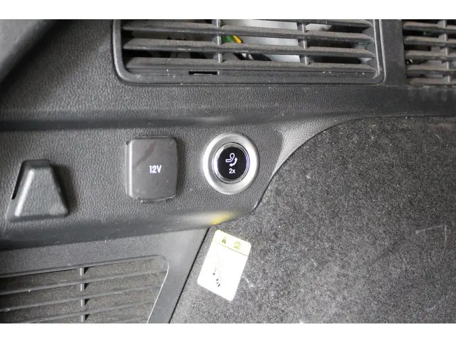 Ford Kuga 2.5 PHEV Titanium 2021 Hybride Benzine 18
