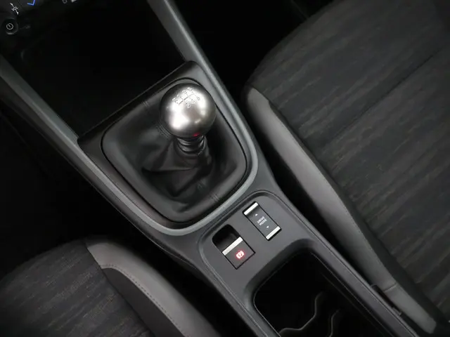 Jeep Avenger 1.2 Altitude 2024 Benzine 20