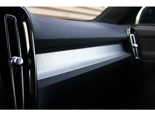 Volvo XC40 T4 Plug-in hybrid Core Bright 2022 Benzine 30