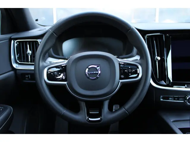 Volvo S60 2.0 B5 R-Design/pano/leer 2021 Hybride Benzine 25