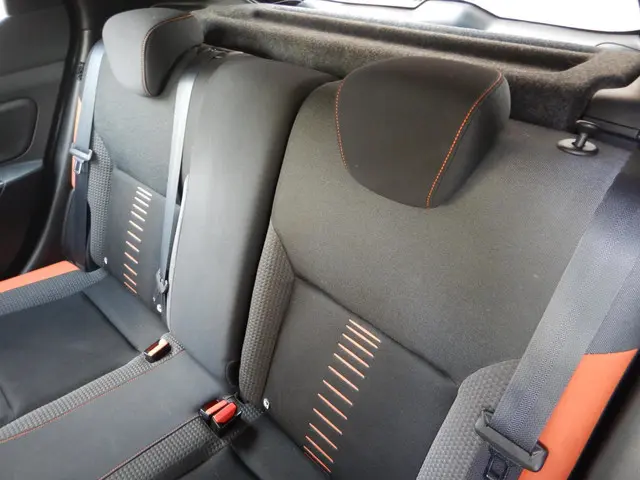 Nissan Micra 1.0L Acenta Connect Pack 2018 Benzine 23