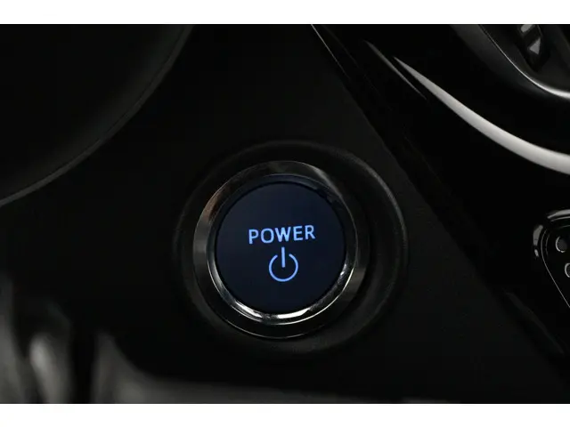 Toyota C-HR 1.8 Hybrid Style 2021 Hybride Benzine 43