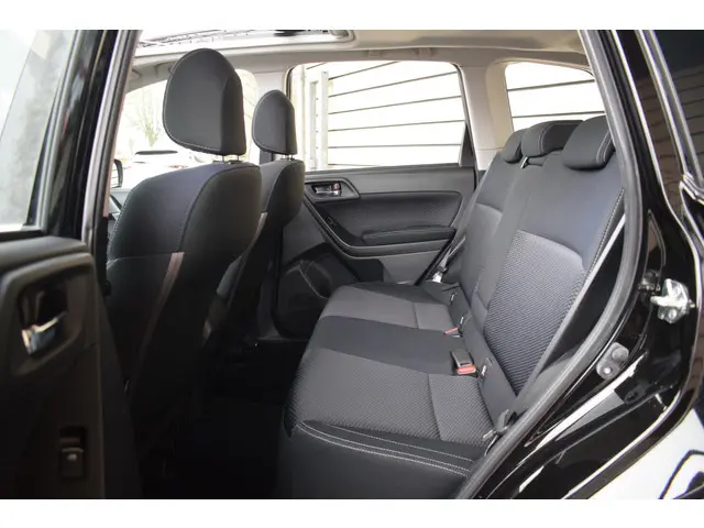 Subaru Forester 2.0 Luxury - Trekhaak 2018 Benzine 12