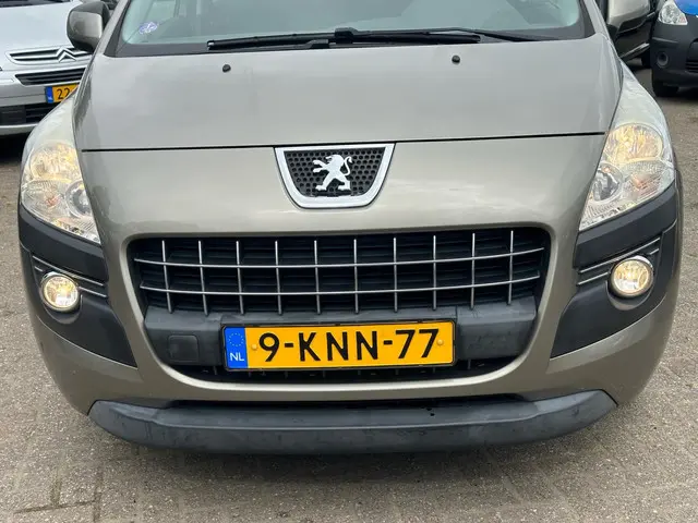 Peugeot 3008 1.6 VTi Active 2012 Benzine 9