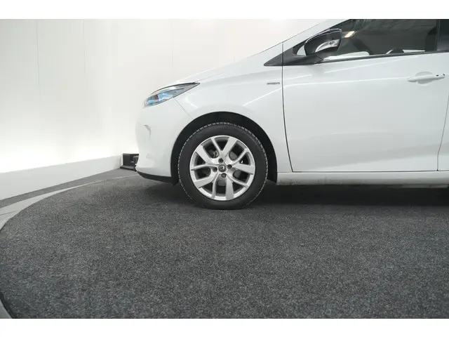 Renault ZOE R110 Limited 41 kWh 2018 Elektrisch 17