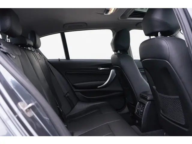 BMW 1 Serie 120i M Sport 2016 Benzine 12