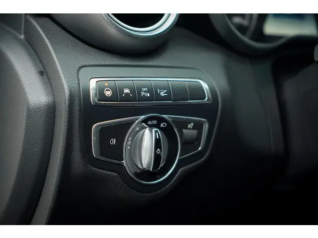 Mercedes-Benz C-Klasse AMG 43 4MATIC 2016 Benzine 28