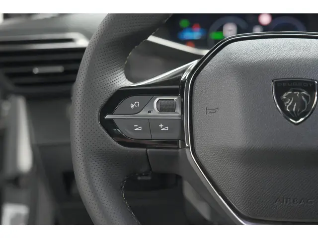 Peugeot e-2008 EV GT 50 kWh 2025 Elektrisch 34