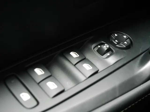 Peugeot e-208 EV GT 51 kWh 2024 Elektrisch 17