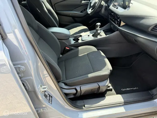 Nissan QASHQAI 1.3 MHEV Business Design 2023 Benzine 15