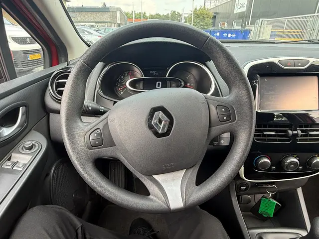 Renault Clio Estate 0.9 TCe Expression 2016 Benzine 14