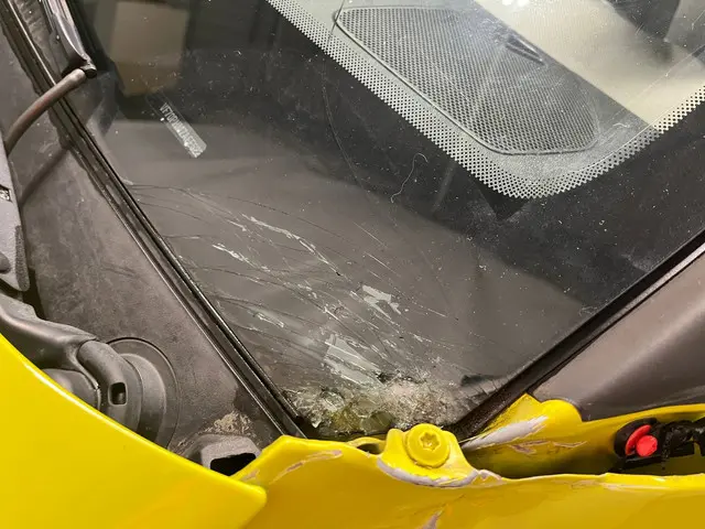 Citroën C4 Cactus 1.2 VTi Live SCHADEAUTO!! 2014 Benzine 11