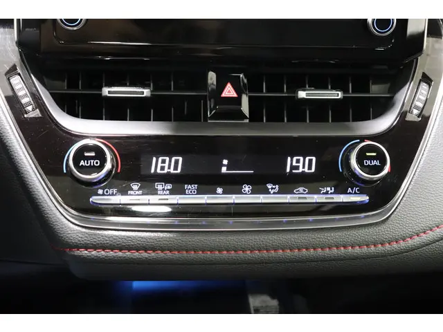 Toyota Corolla 1.8 Hybrid Executive, 2019 Hybride Benzine 33