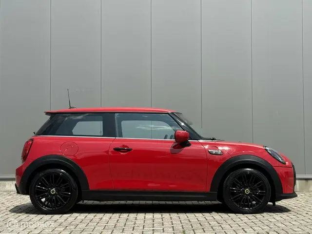 MINI Electric Mini MINI Electric 33 kWh 2022 Elektrisch 4