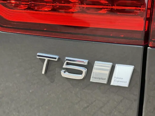 Volvo V60 2.0 T5 Inscription 2019 Benzine 23