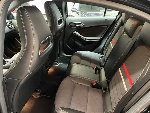 Mercedes-Benz A-Klasse 180 Ambition 2013 Benzine 8