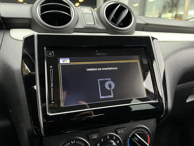 Suzuki Swift 1.2 Select Smart Hybrid 2021 Benzine 27