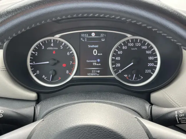 Nissan Micra 0.9 IG-T Tekna 2017 Benzine 57