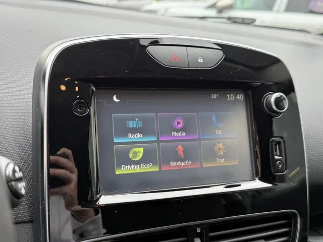 Renault Clio Estate 0.9 TCe Limited 2018 Benzine 26