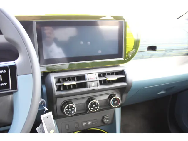 Fiat Grande Panda HYBRID 110 ICON 2025 Hybride Benzine 18