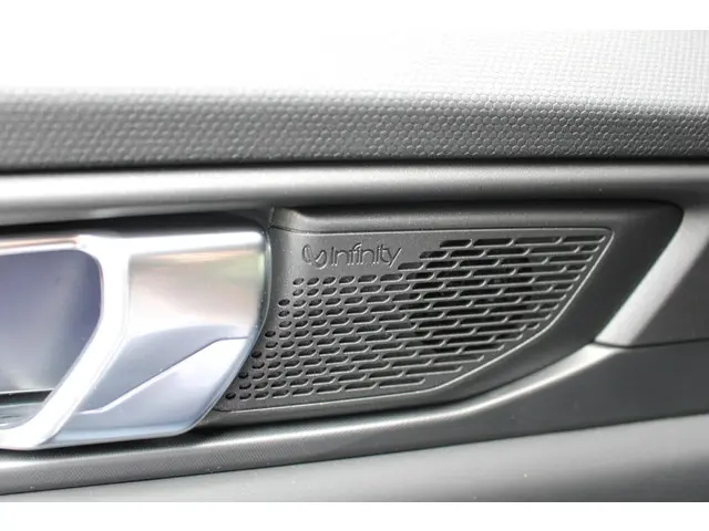 Lynk & Co 01 1.5 2025 Hybride Benzine 21