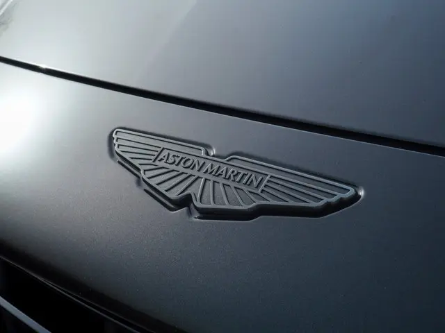 Aston Martin V8 Volante DB12 4.0 2024 Benzine 29