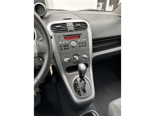 Opel Agila 1.2 Edition 2012 Benzine 5
