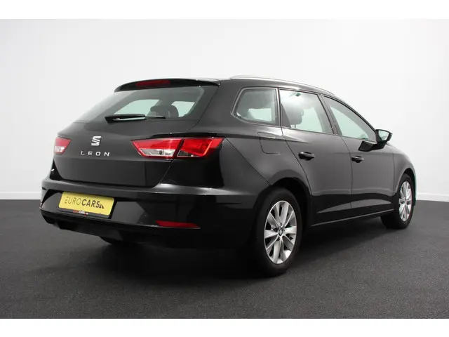 SEAT Leon ST 1.5 TSI 150pk DSG Style 2020 Benzine 6