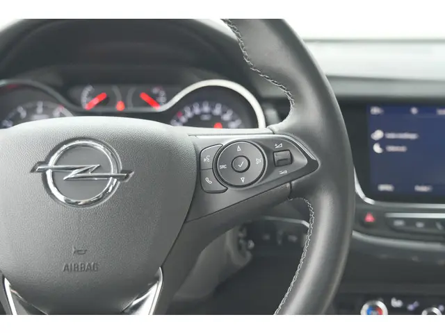 Opel Crossland Turbo 130 AT6 Elegance 2024 Benzine 32