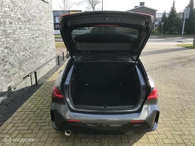 BMW 1 Serie 118i M Sport Business Edition 2021 Benzine 7