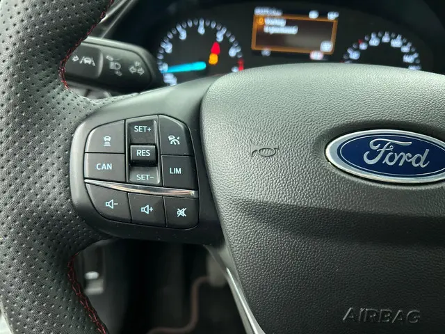 Ford Fiesta 1.0 EcoBoost Hybrid ST-Line 2022 Benzine 28