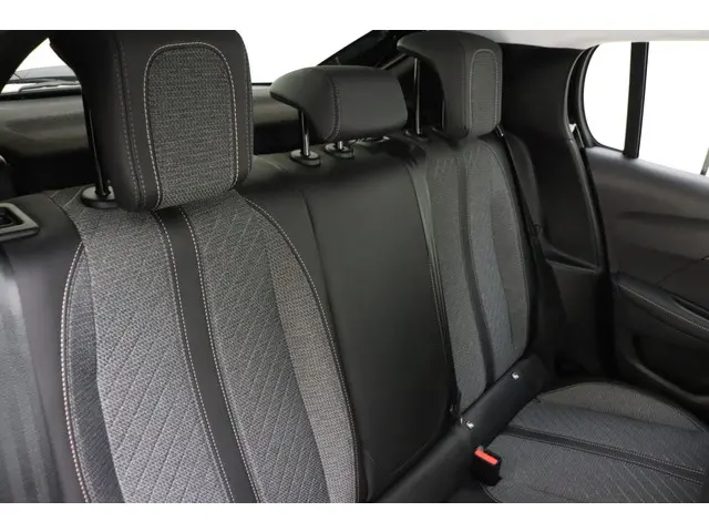 Peugeot 208 1.2 PureTech 100 Allure 2024 Benzine 13