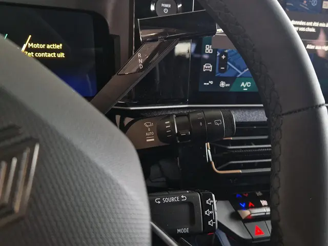 Renault 4 comfort range techno 52 kWh 2026 Elektrisch 19