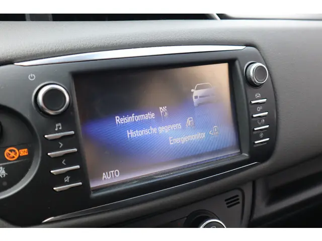 Toyota Yaris 1.5 Hybrid Dynamic 2019 Hybride Benzine 16