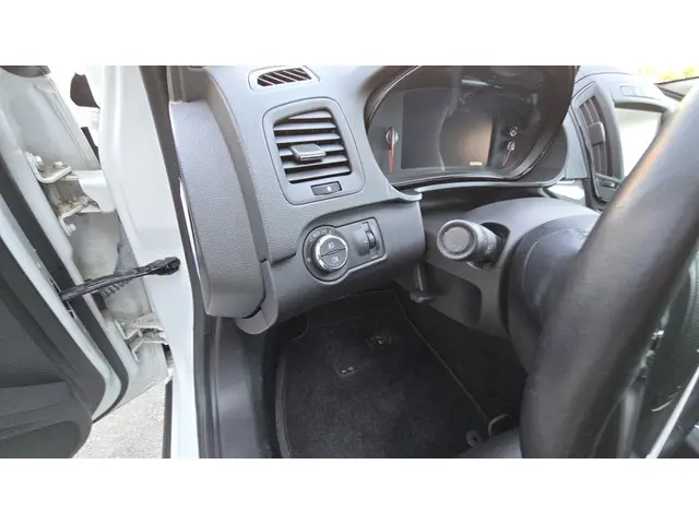 Opel Insignia 1.4 T EcoFLEX Business+ 2016 Benzine 22