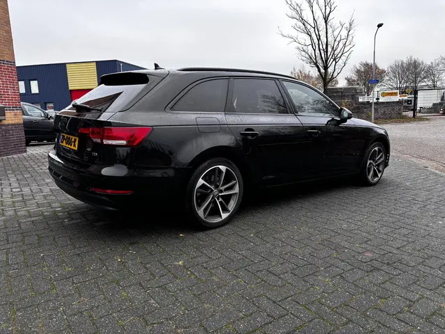 Audi A4 Avant 2.0 TDI ultra Design Pro Line 2017 Diesel 5
