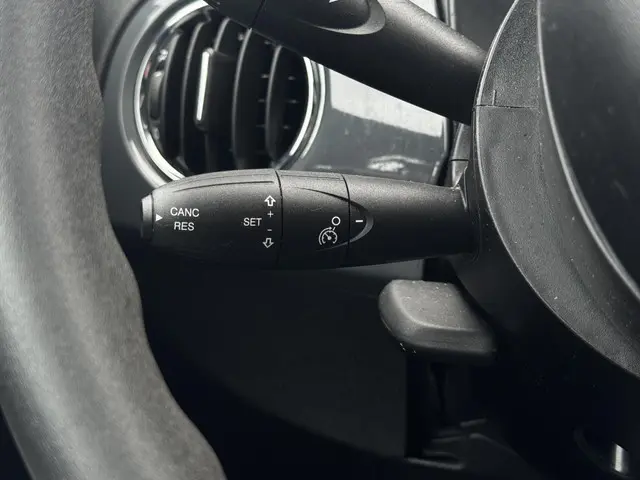 Fiat 500 1.0 Hybrid Pop 2020 Benzine 26