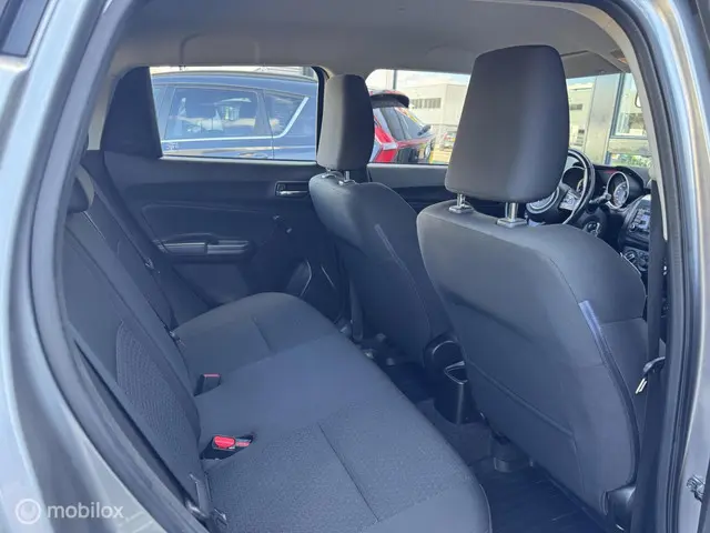 Suzuki Swift 1.2 Comfort Smart Hybrid 2021 Benzine 22