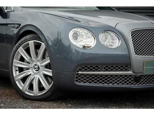 Bentley Flying Spur 6.0 W12 2016 Benzine 61