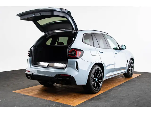BMW X3 xDrive30e 2022 Hybride Benzine 11