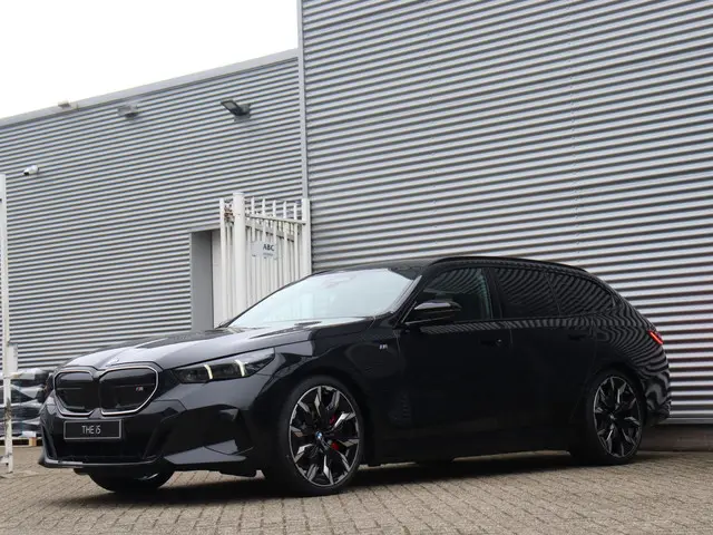 BMW i5 Touring M60 xDrive 2026 Elektrisch 35