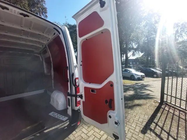 Opel Movano 2.3 Turbo L1H2-CAR PLAY 2022 Diesel 23