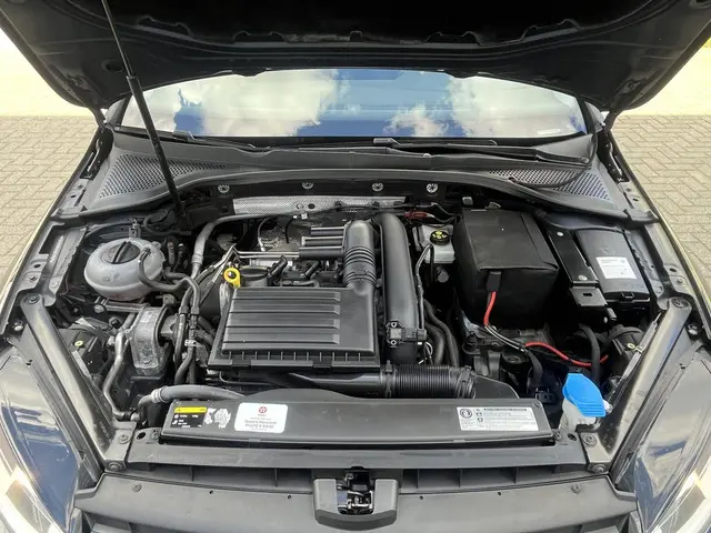 Volkswagen Golf 1.2 TSI Comfortline 2014 Benzine 39