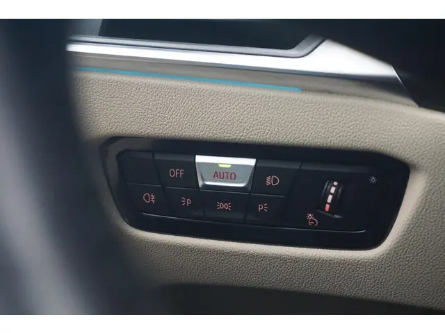 BMW 3 Serie Touring 330e xDrive 2022 Hybride Benzine 20